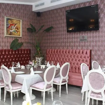 فندق Boutique Behi 3*