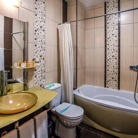 فندق Boutique Behi 3*